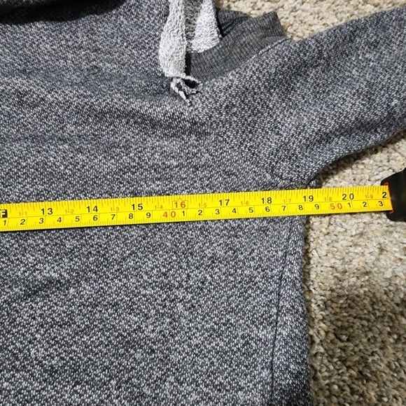 Six/Fifty Sweatshirt Womens Medium Gray Pullover Cold Shoulder Hoodie Distressed - Picture 7 of 8